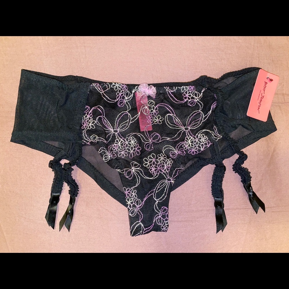 Victoria’s Secret Black Garter Belt Lingerie M